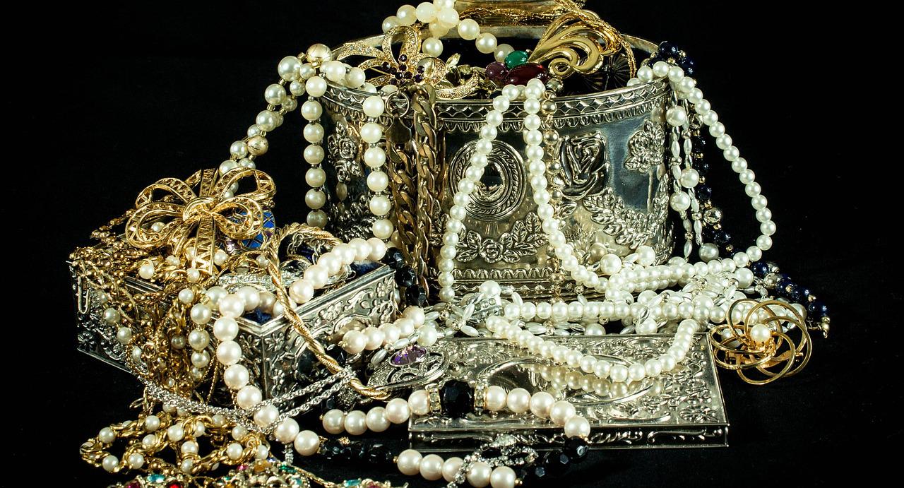 Jewellery Blogs That Accept Guest Posts
